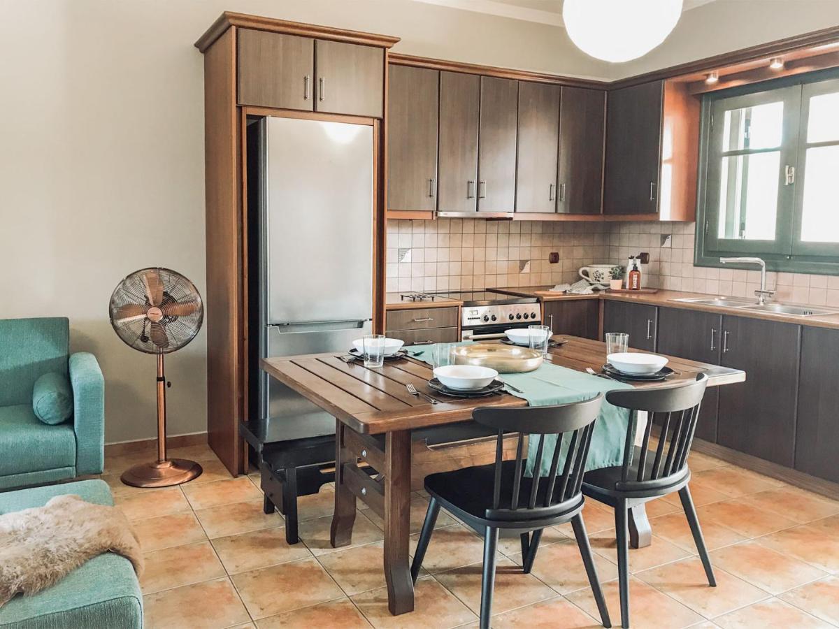 Agrilia Maison Razata ภายนอก รูปภาพ