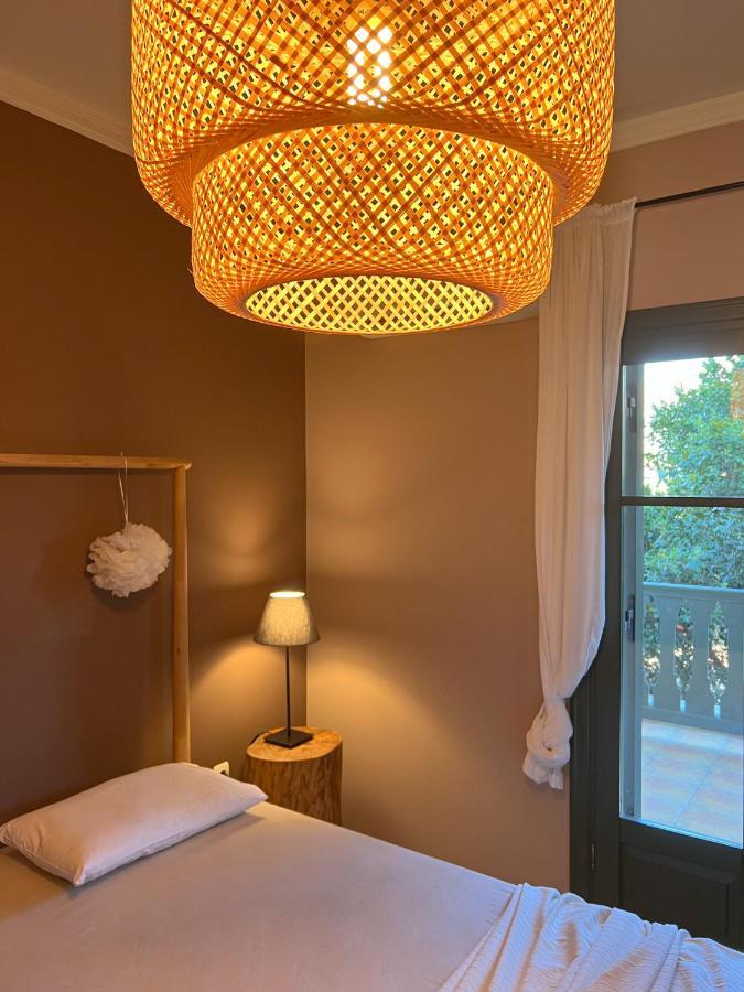 Agrilia Maison Razata ภายนอก รูปภาพ
